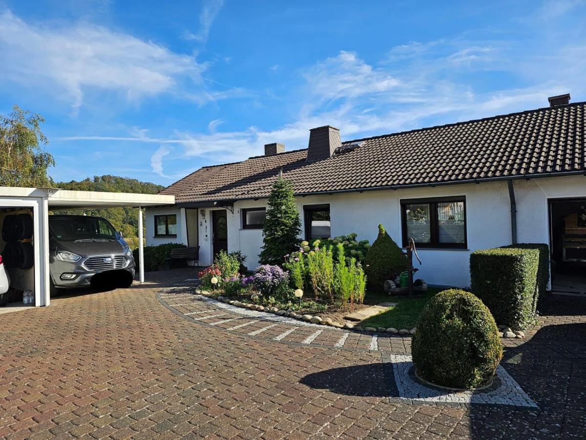 Ferienwohnung Talblick Ahnatal Екстер'єр фото