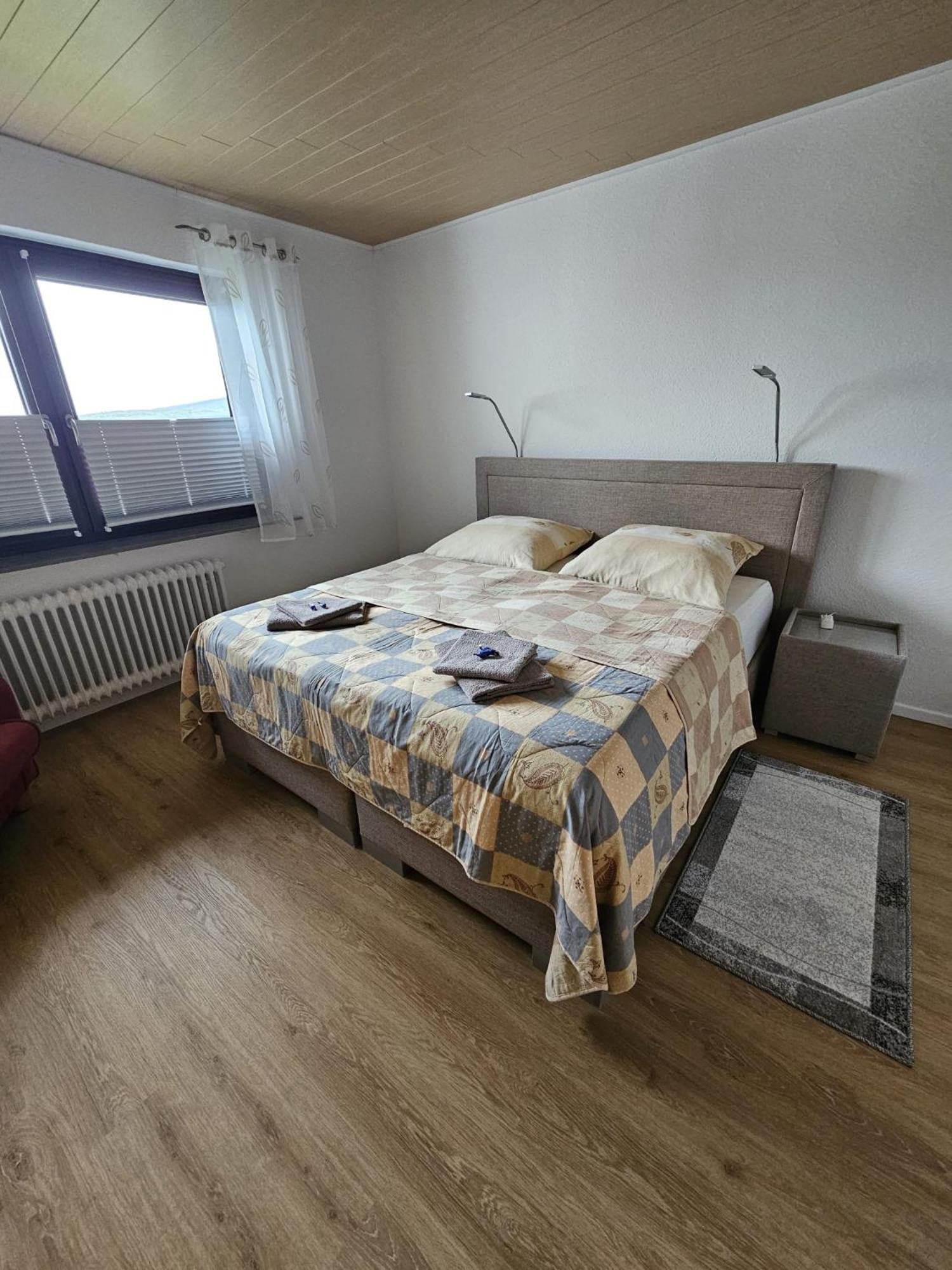 Ferienwohnung Talblick Ahnatal Екстер'єр фото